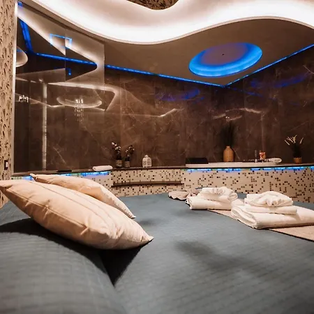 Th Luxury Guest house